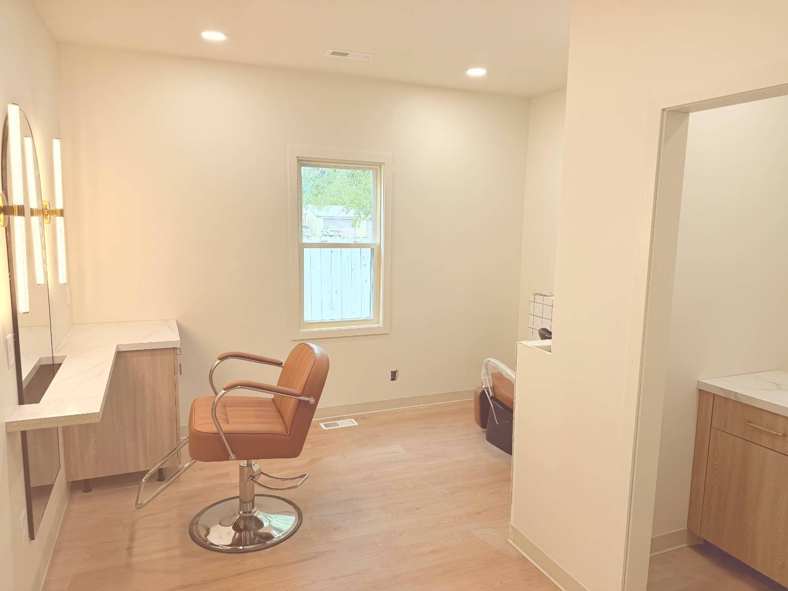 Salon Suite Interior 2